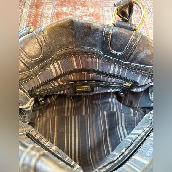 Banana Republic zip top black leather tote. - Picture 8 of 8